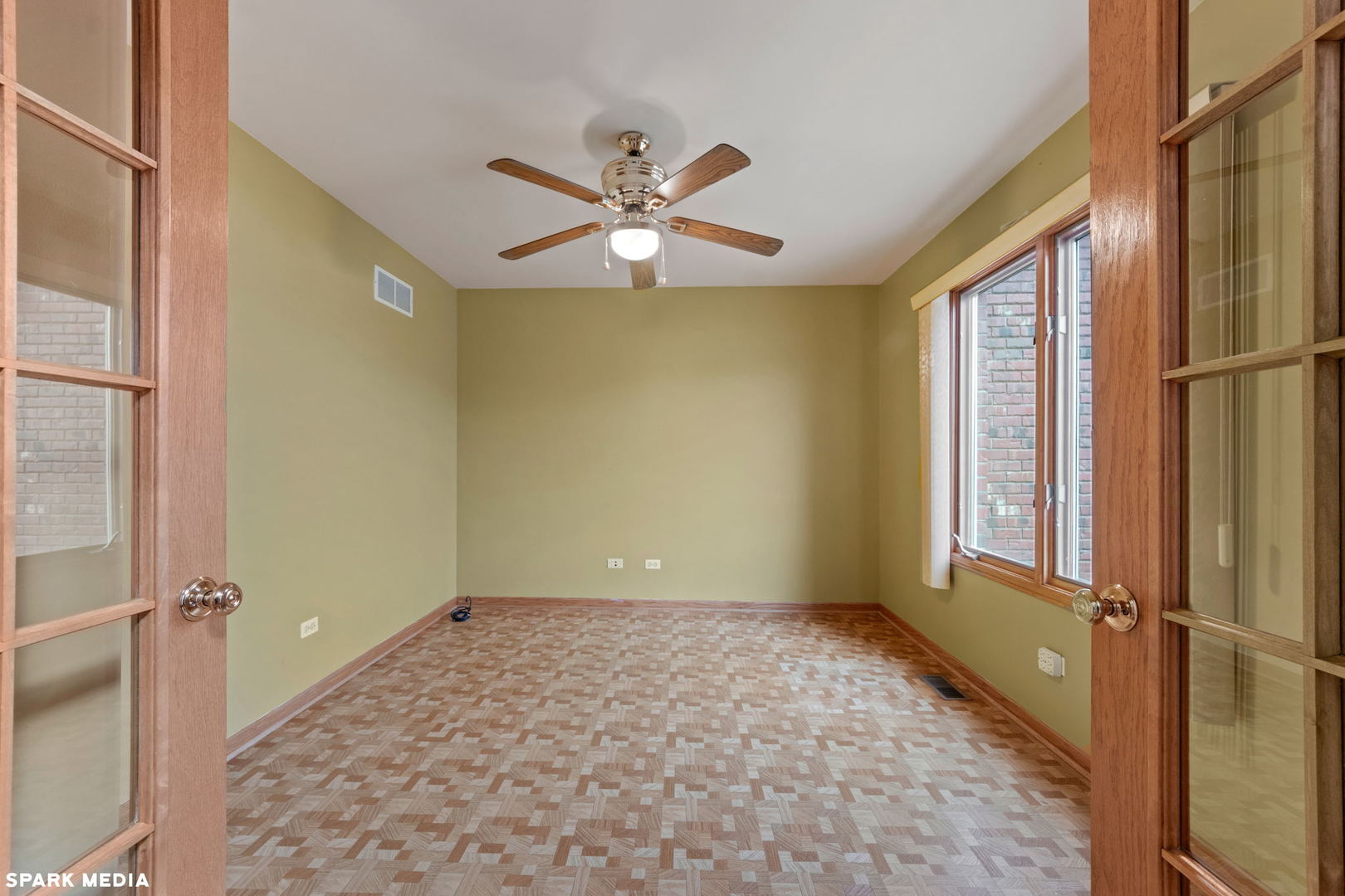 5642 Feather Creek Road Matteson, IL 60443 - Photo 6 of 36 a view of an empty room and window