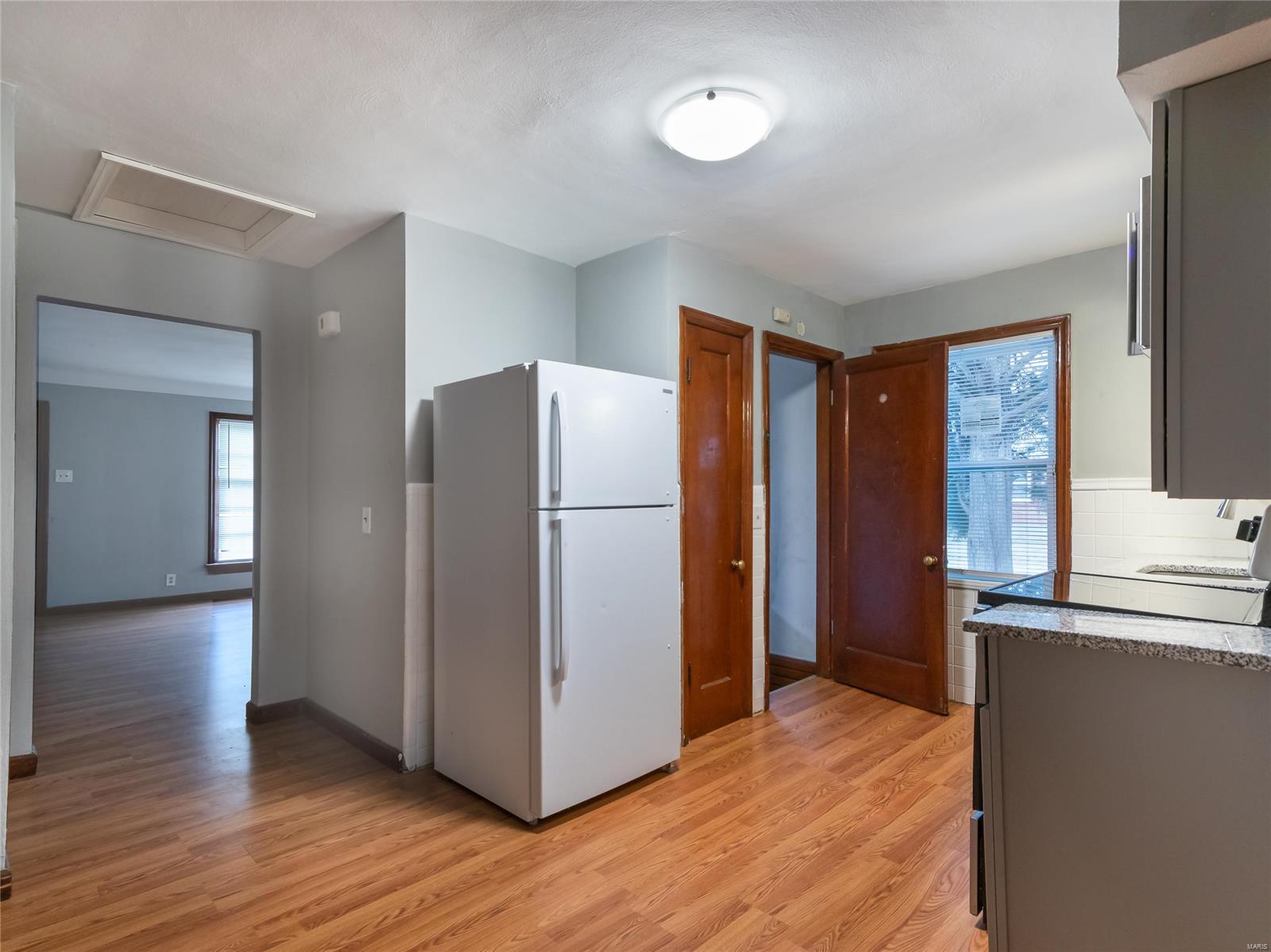 2224 Woodson Road St. Louis, MO 63114 - Photo 6 of 15 Gallery Image 6