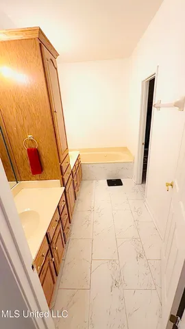 $399,000 | 3770 Swinnea Road, Southaven, MS 38672