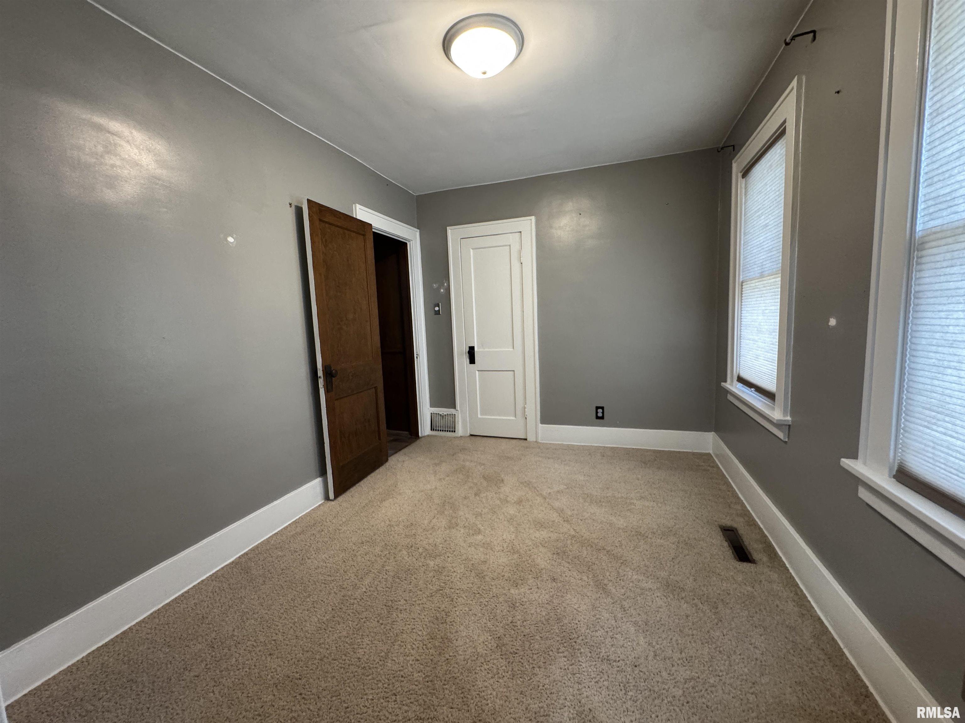 1830 South College Street Springfield, IL 62704 - Photo 22 of 40