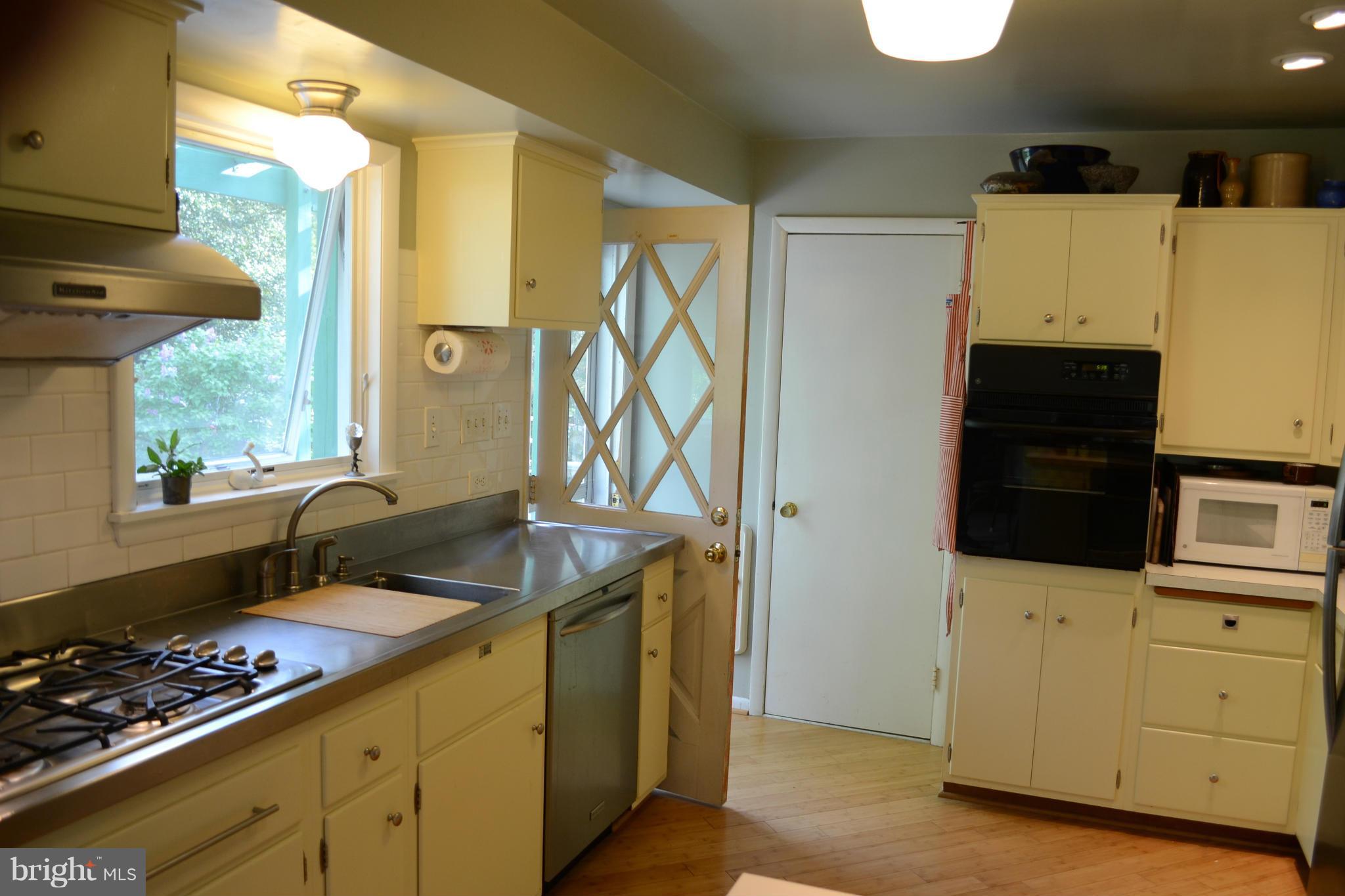 1103 River Bay Road Annapolis, MD 21409 - Photo 8 of 30 Kitchen