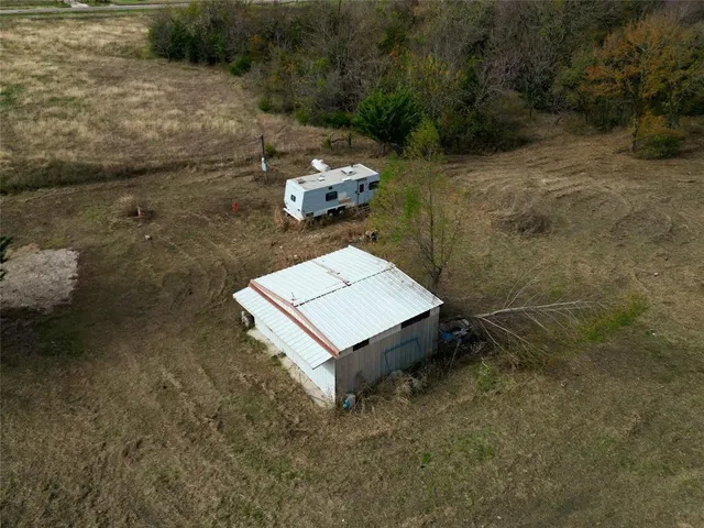 a view of a small yard