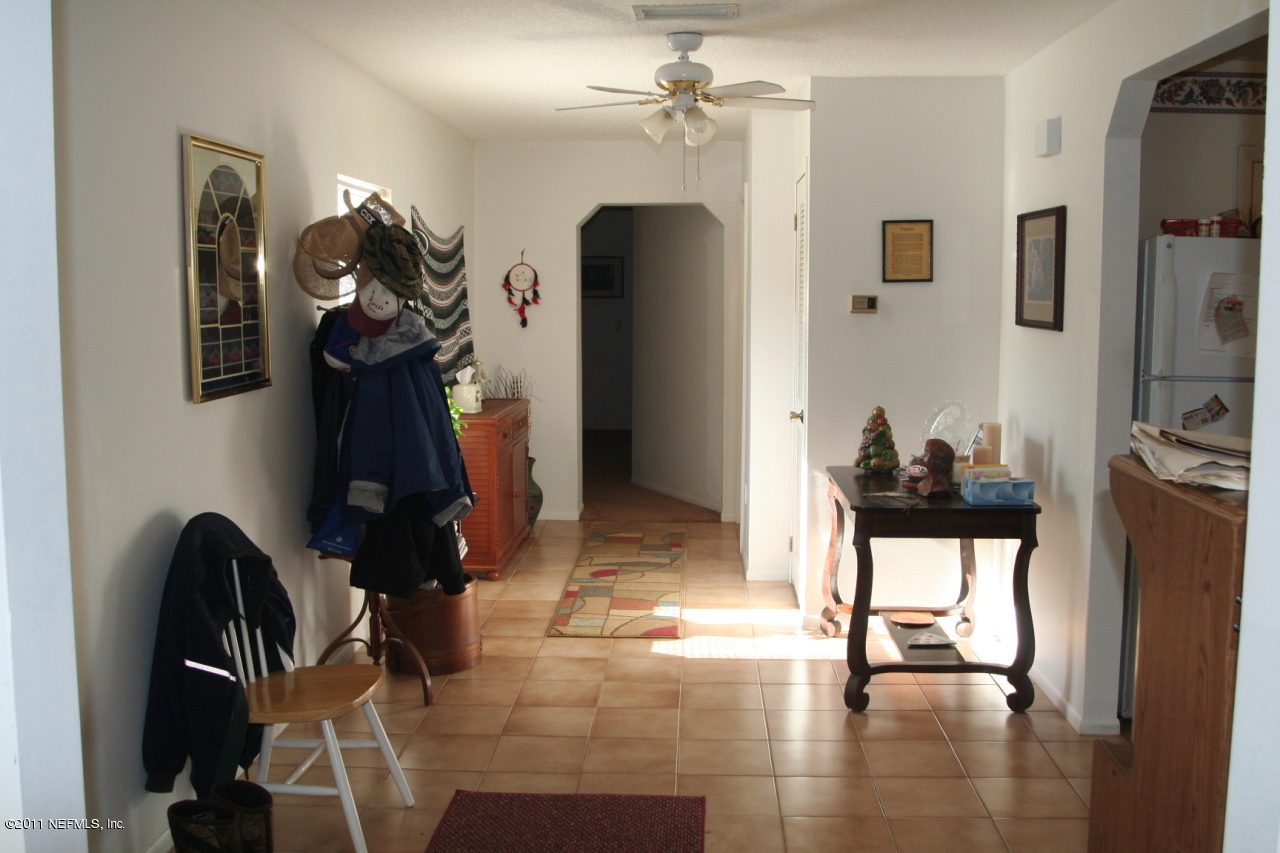 43380 Thomas Creek Road Callahan, FL 32011 - Photo 6 of 14 inside