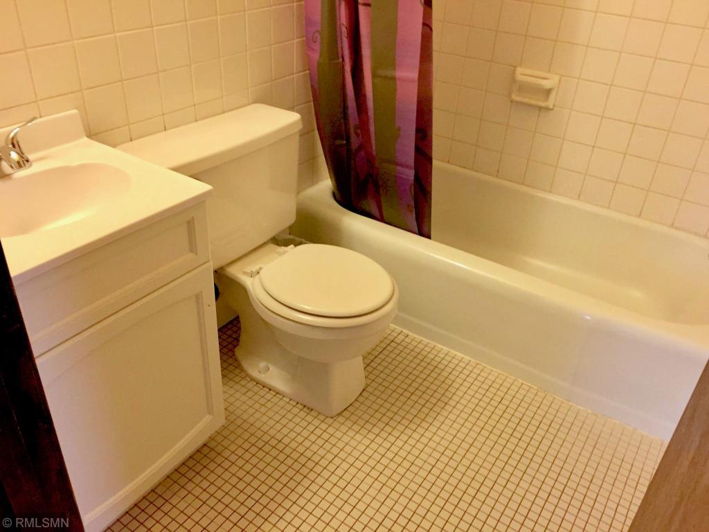 2085 Hillview Road Mounds View, MN 55112 - Photo 14 of 26 Gallery Image 14