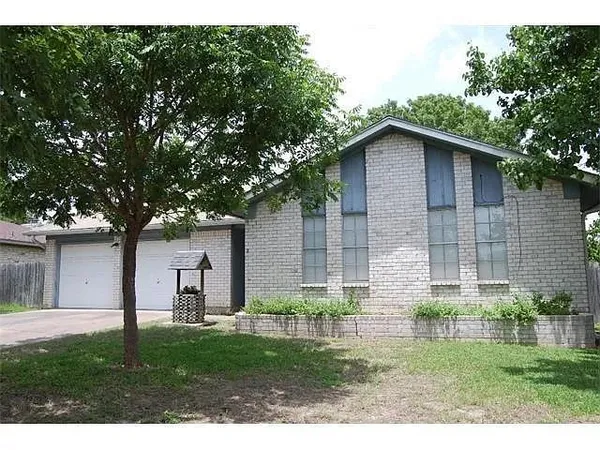 $2,200 | 2004 Krizan Avenue, Austin, TX 78727