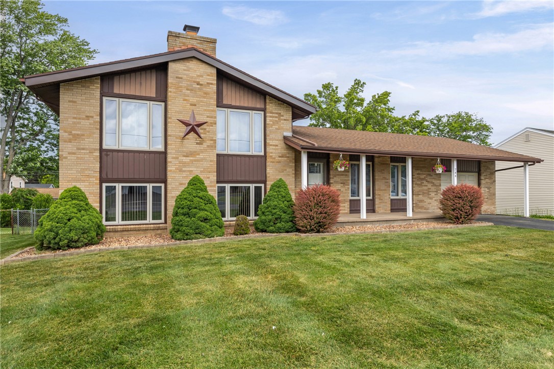 744 English Road Greece, NY 14616 - Photo 3 of 36
