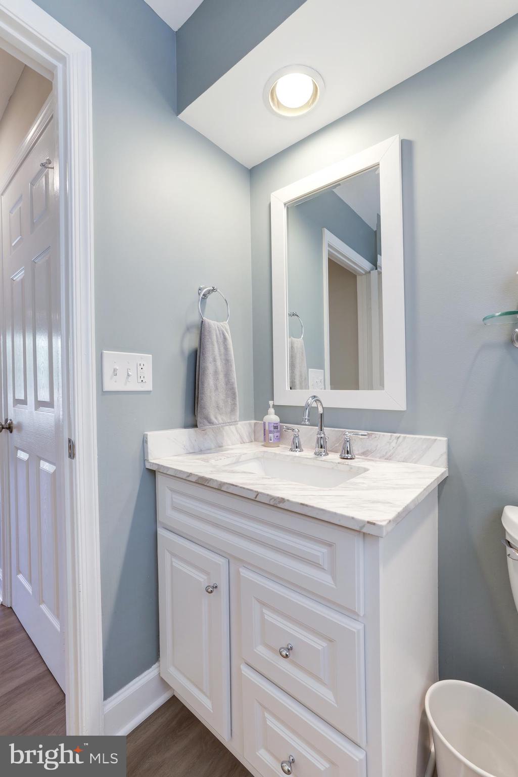 1289 Lamplighter Way Reston, VA 20194 - Photo 14 of 55