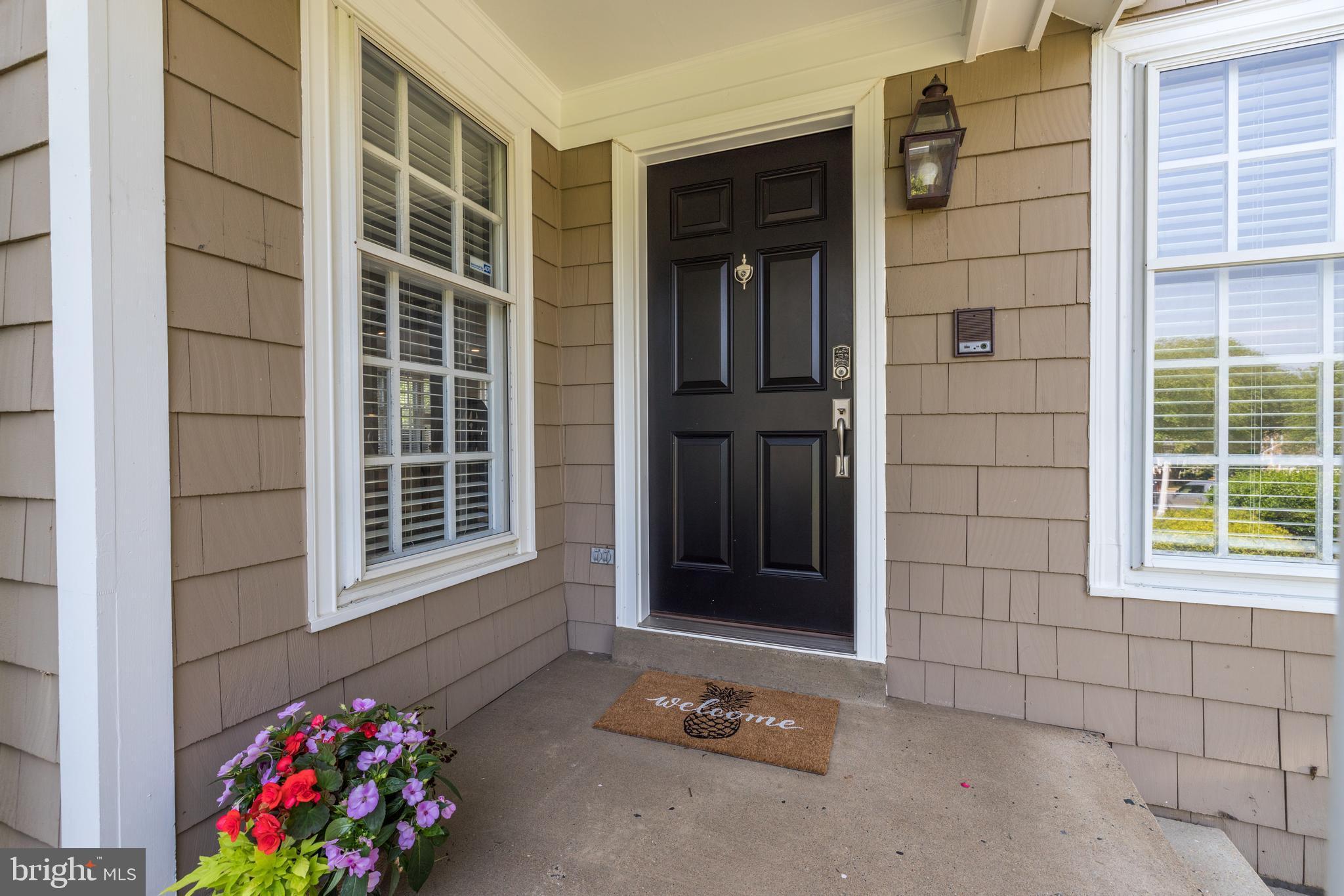 1289 Lamplighter Way Reston, VA 20194 - Photo 5 of 55