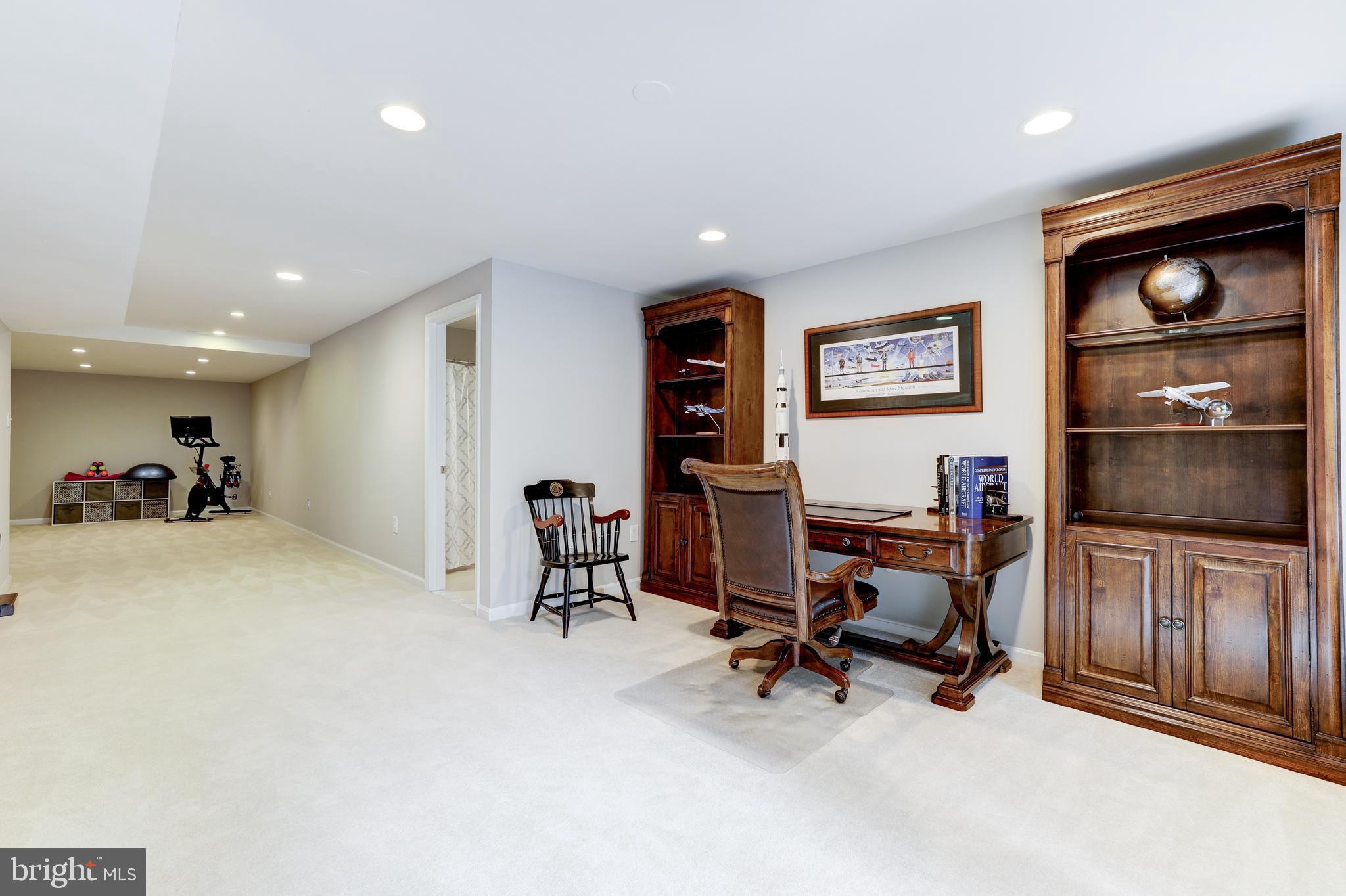 1289 Lamplighter Way Reston, VA 20194 - Photo 42 of 55