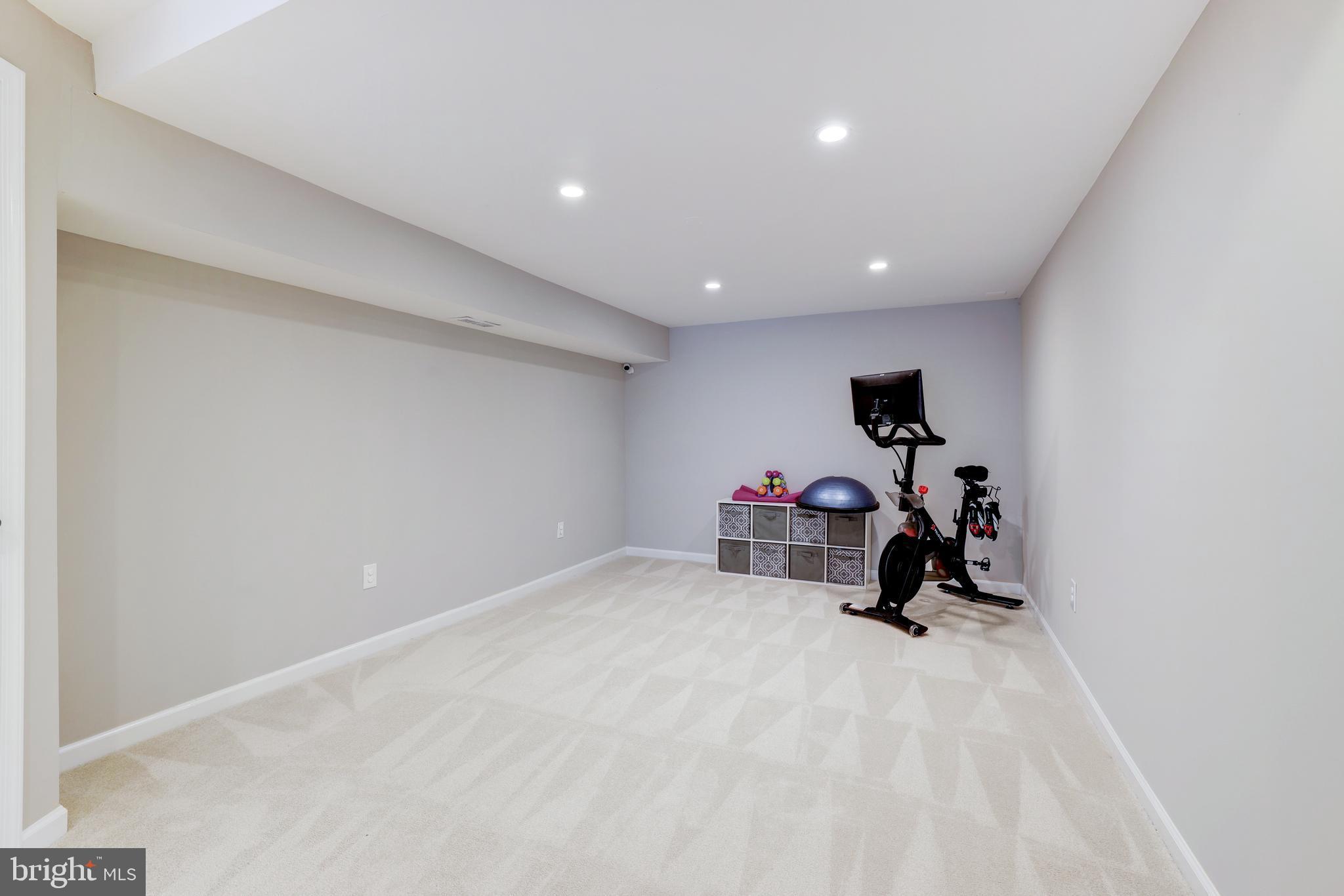 1289 Lamplighter Way Reston, VA 20194 - Photo 47 of 55