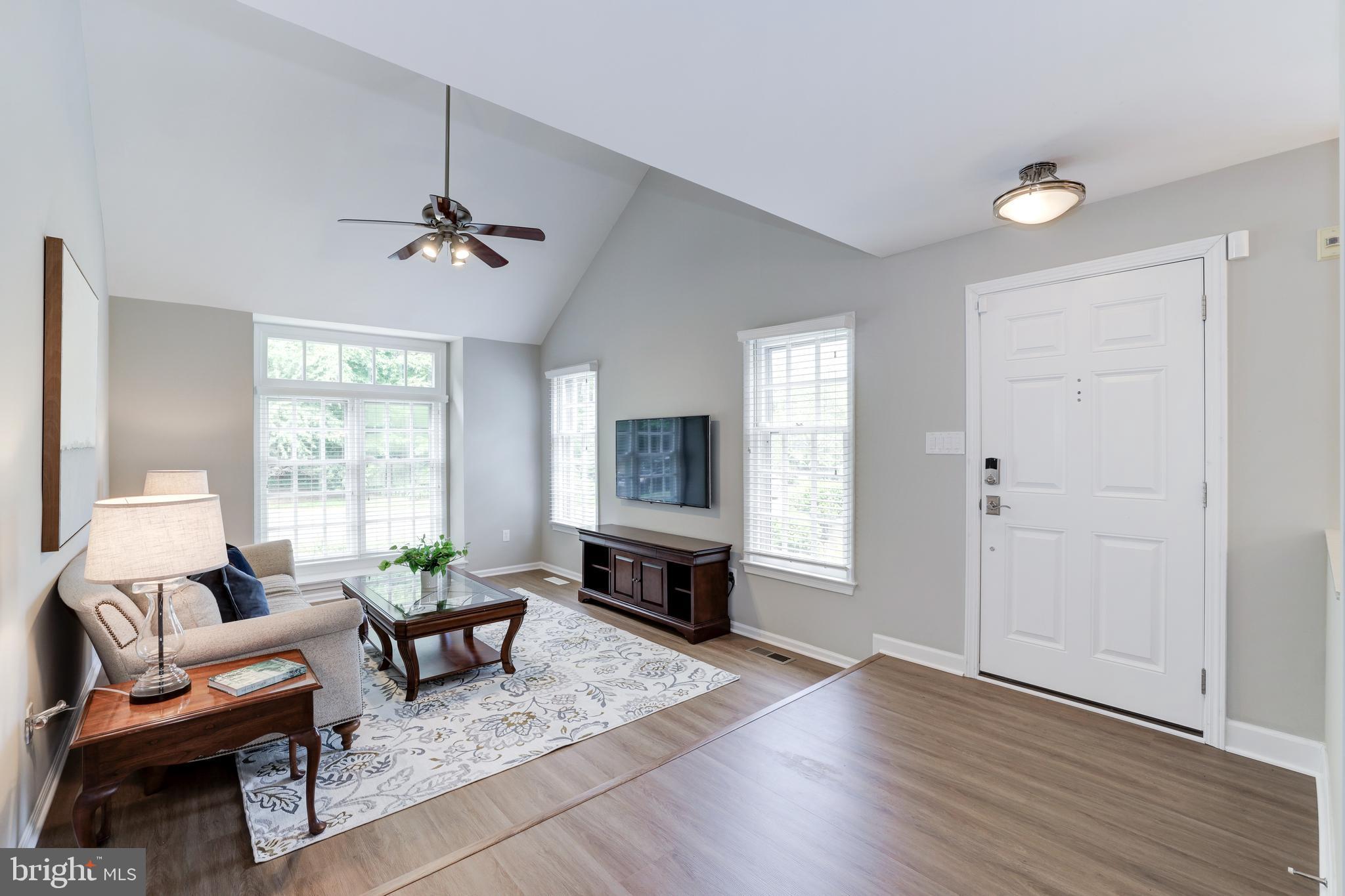 1289 Lamplighter Way Reston, VA 20194 - Photo 7 of 55
