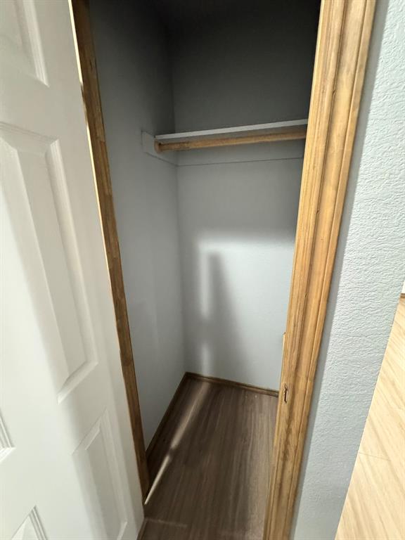 462 Derrs Chapel Road Italy, TX 76651 - Photo 9 of 19 Hall Closet