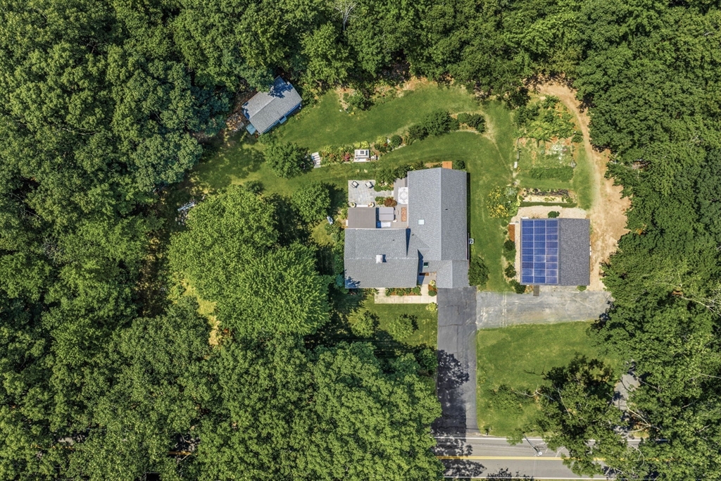 33 Rattle Hill Road Southampton, MA 01073 - Photo 3 of 42