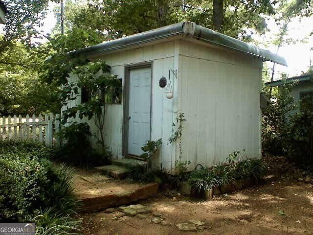 143 Weavers Lakefront Road Jackson, GA 30233 - Photo 4 of 5 Gallery Image 4