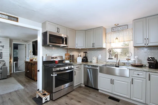 $499,000 | 2795 Cranberry Highway, Wareham, MA 02571