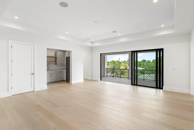 $5,600,000 | 2609 Northeast 27th Way, Fort Lauderdale, FL 33306