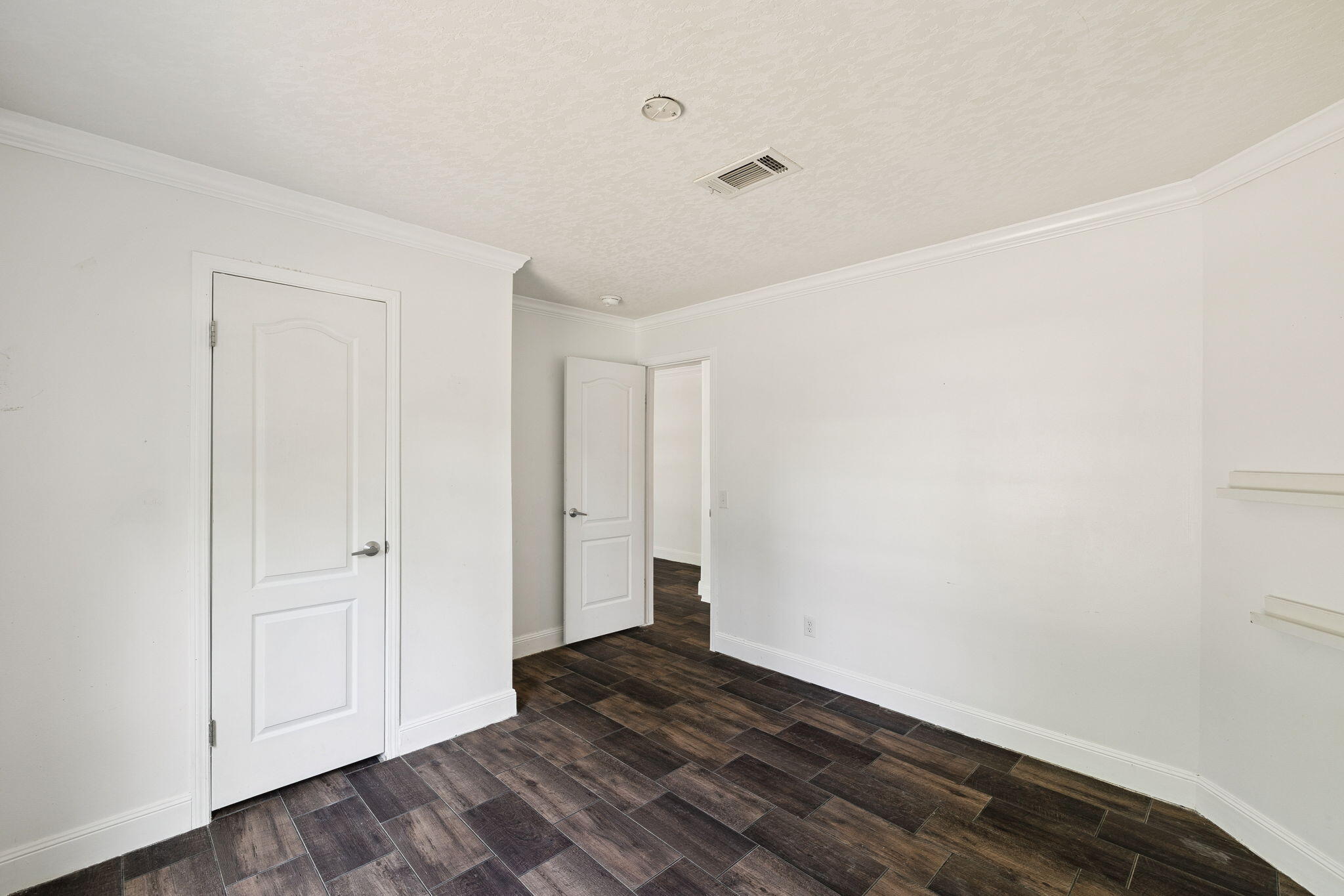 748 Phillips Drive Freeport, FL 32439 - Photo 20 of 32 a view of an empty room