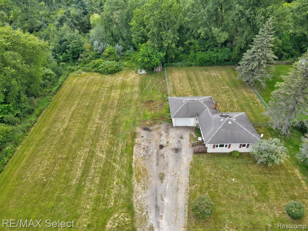 5457 Johnson Road Flushing, MI 48433 - Photo 23 of 27