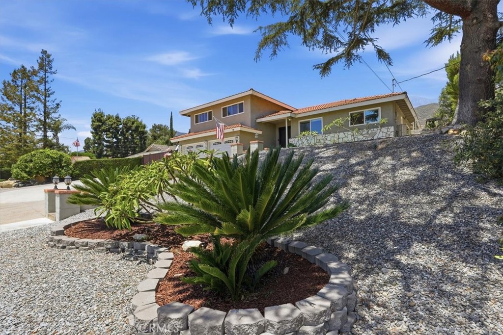 8318 La Senda Road Rancho Cucamonga, CA 91701 - Photo 10 of 68