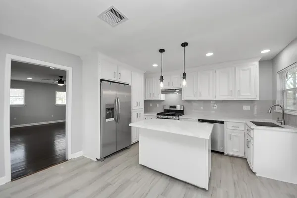 $1,850 | 9238 Klondike Street, Houston, TX 77075
