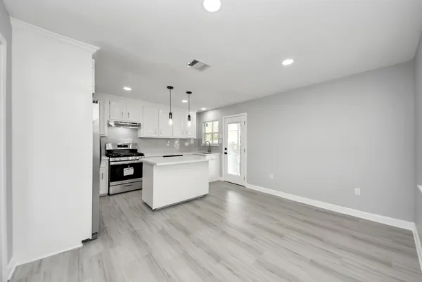 $1,850 | 9238 Klondike Street, Houston, TX 77075