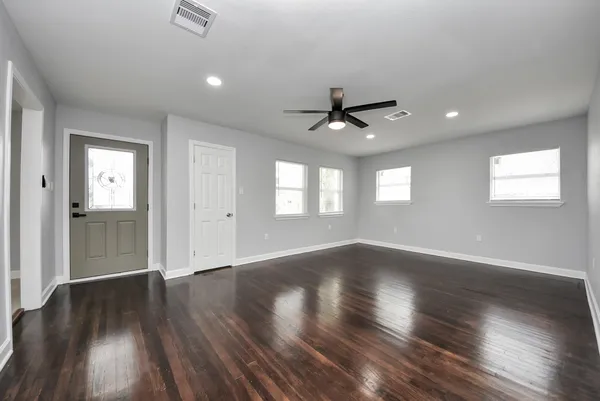 $1,850 | 9238 Klondike Street, Houston, TX 77075