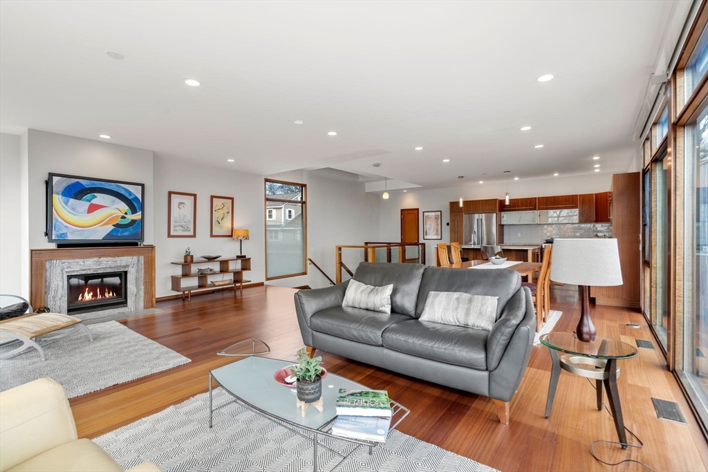 140 Hawthorne Road Waltham, MA 02451 - Photo 17 of 38 Gallery Image 17