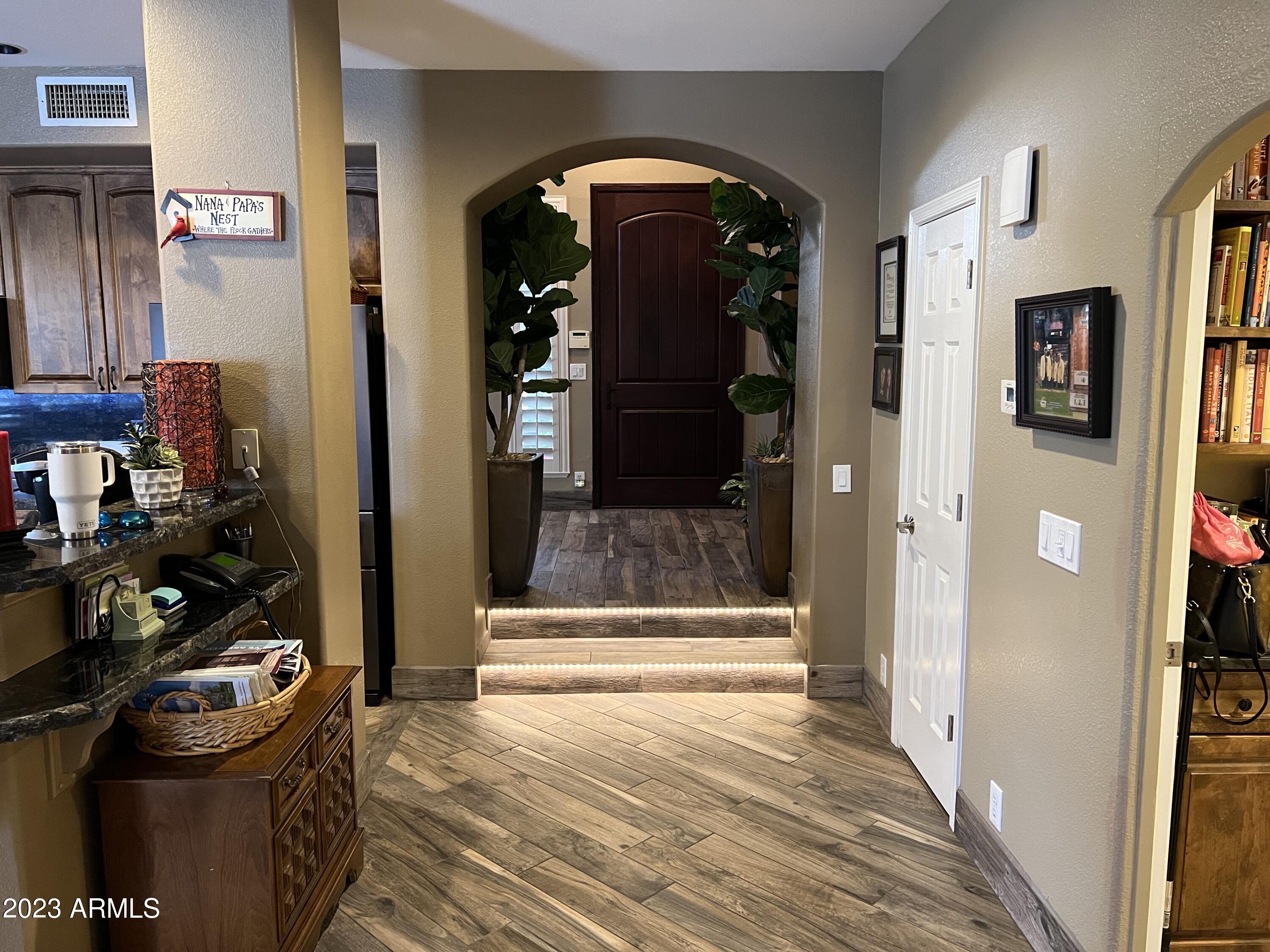 5260 West Mohawk Lane Glendale, AZ 85308 - Photo 29 of 61 Z3Ul2Df6RAyR8fgexR+vzQ