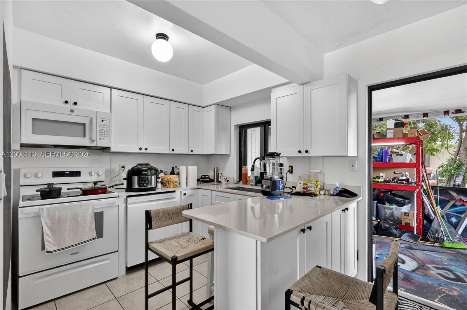 5814 Cleveland Street Hollywood, FL 33021 - Photo 8 of 59