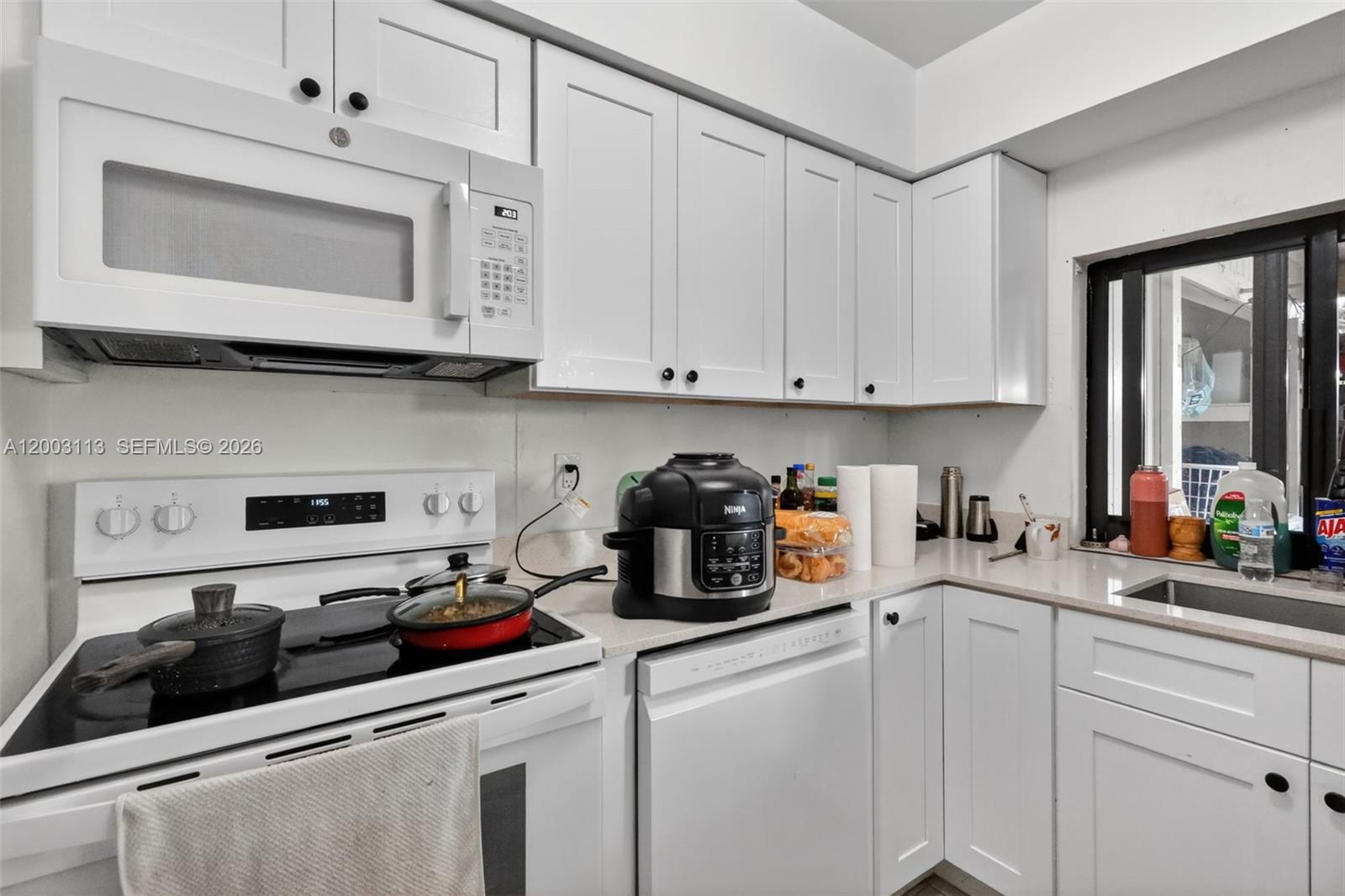 5814 Cleveland Street Hollywood, FL 33021 - Photo 9 of 59