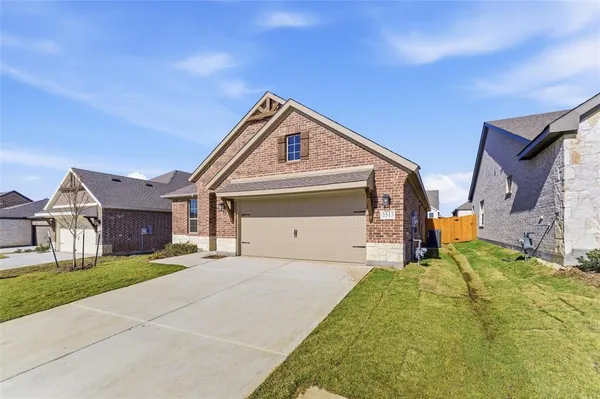 $349,900 | 3513 Helena Street, Gainesville, TX 76240