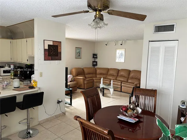 $225,000 | 325 Northwest 72nd Avenue, Unit 206, Miami, FL 33126
