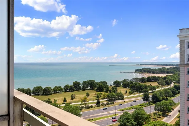 $1,850 | 5601 North Sheridan Road, Unit 20D, Chicago, IL 60660