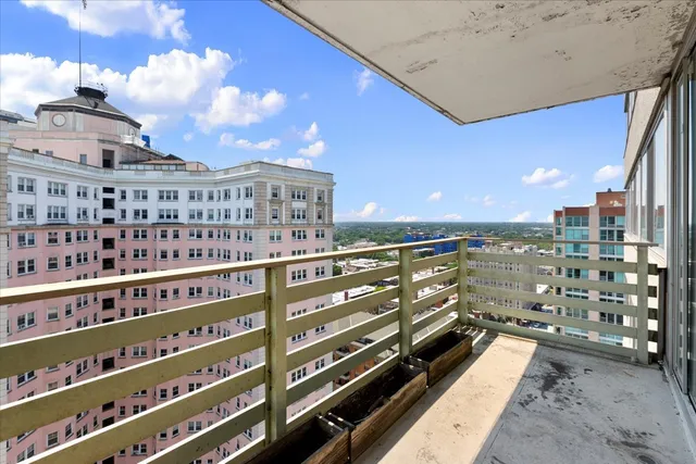 $1,850 | 5601 North Sheridan Road, Unit 20D, Chicago, IL 60660