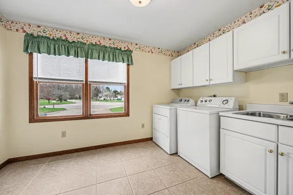 $350,000 | 8905 Lori Court, Portage, MI 49024