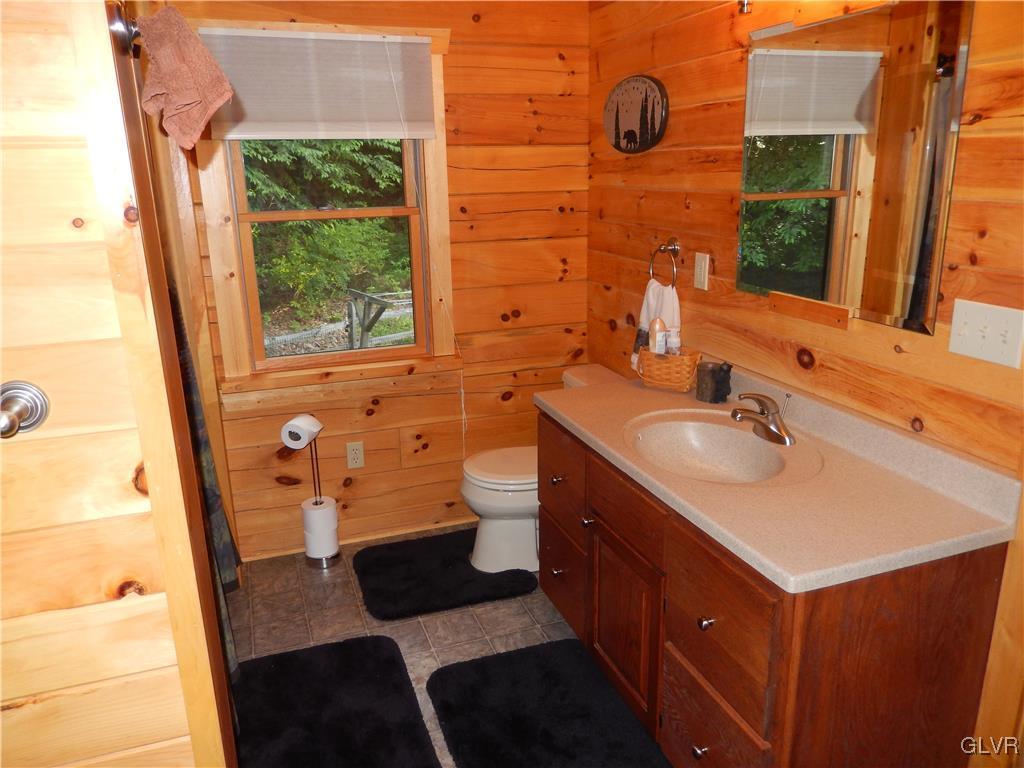3167 Chestnut Hill Road Center Valley, PA 18034 - Photo 23 of 49 Gallery Image 23