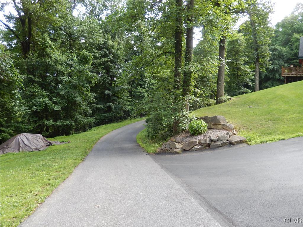 3167 Chestnut Hill Road Center Valley, PA 18034 - Photo 7 of 49 Gallery Image 7