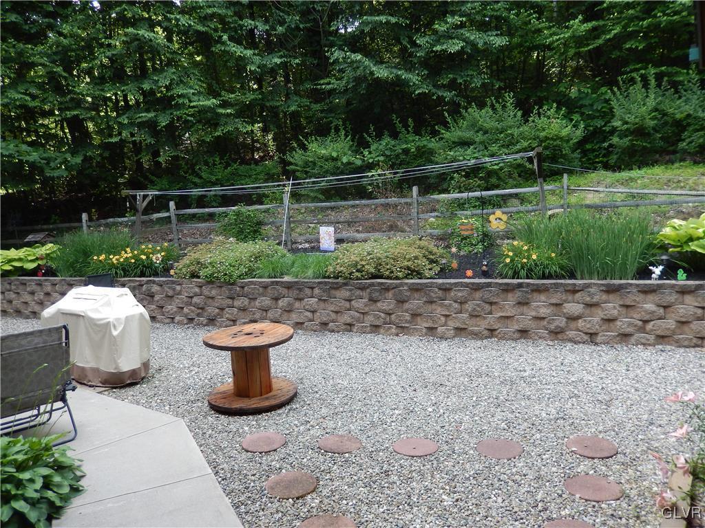 3167 Chestnut Hill Road Center Valley, PA 18034 - Photo 8 of 49 Gallery Image 8