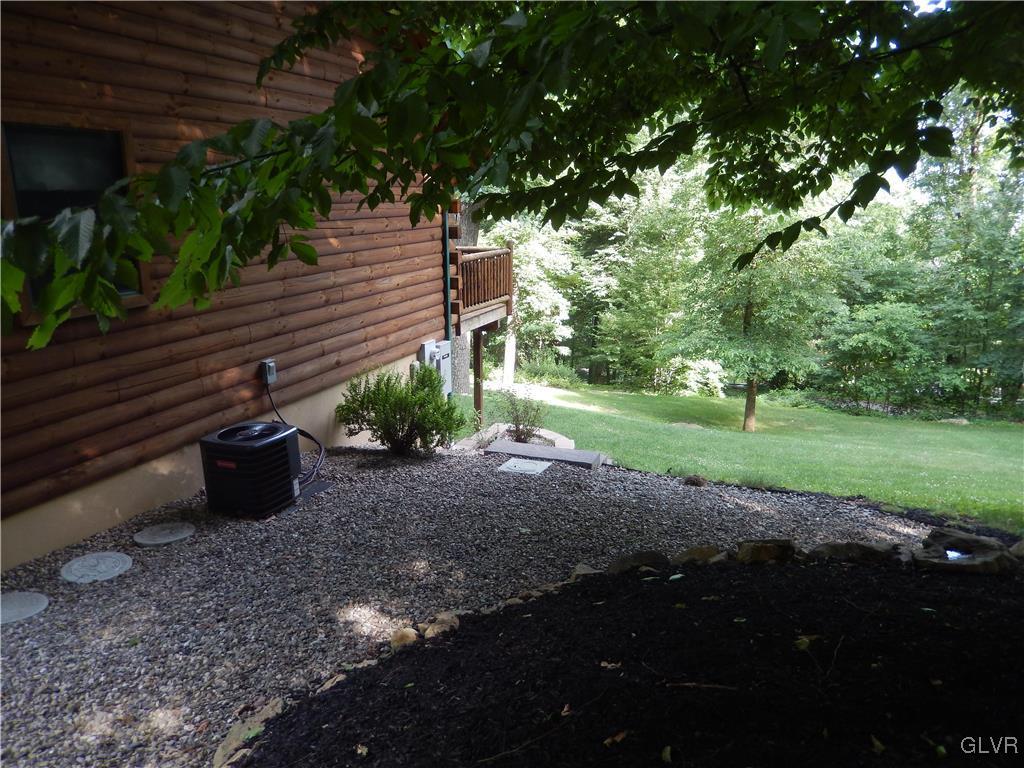 3167 Chestnut Hill Road Center Valley, PA 18034 - Photo 9 of 49 Gallery Image 9