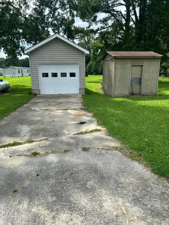 $180,000 | 10841 Highway 32, Roper, NC 27970