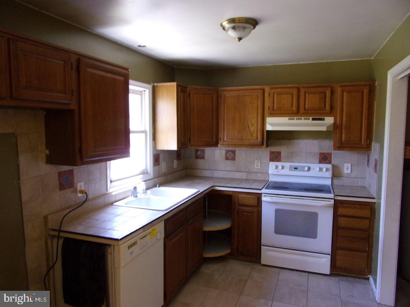 15 Walnut Road Millville, NJ 08332 - Photo 3 of 14 Gallery Image 3