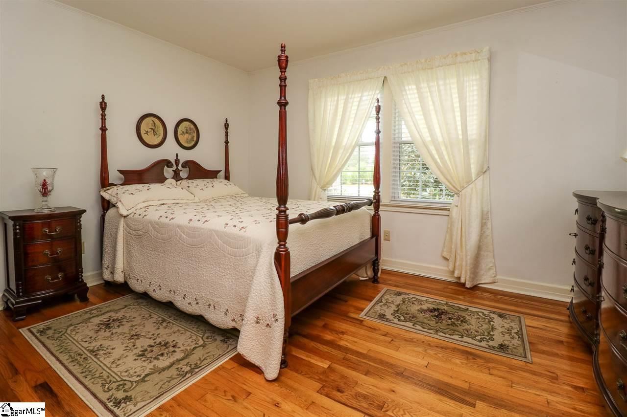 5330 Locust Hill Road Travelers Rest, SC 29690 - Photo 15 of 36