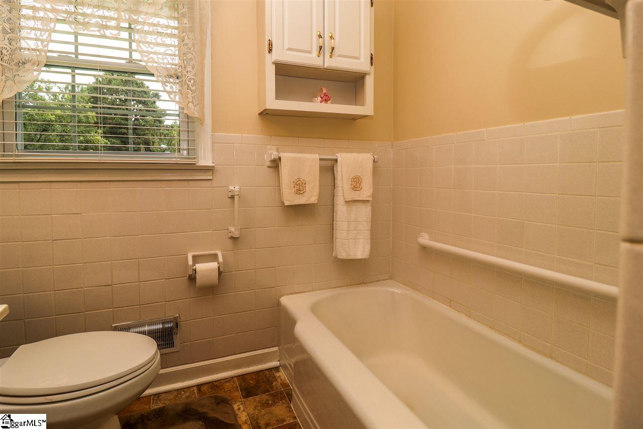 5330 Locust Hill Road Travelers Rest, SC 29690 - Photo 17 of 36