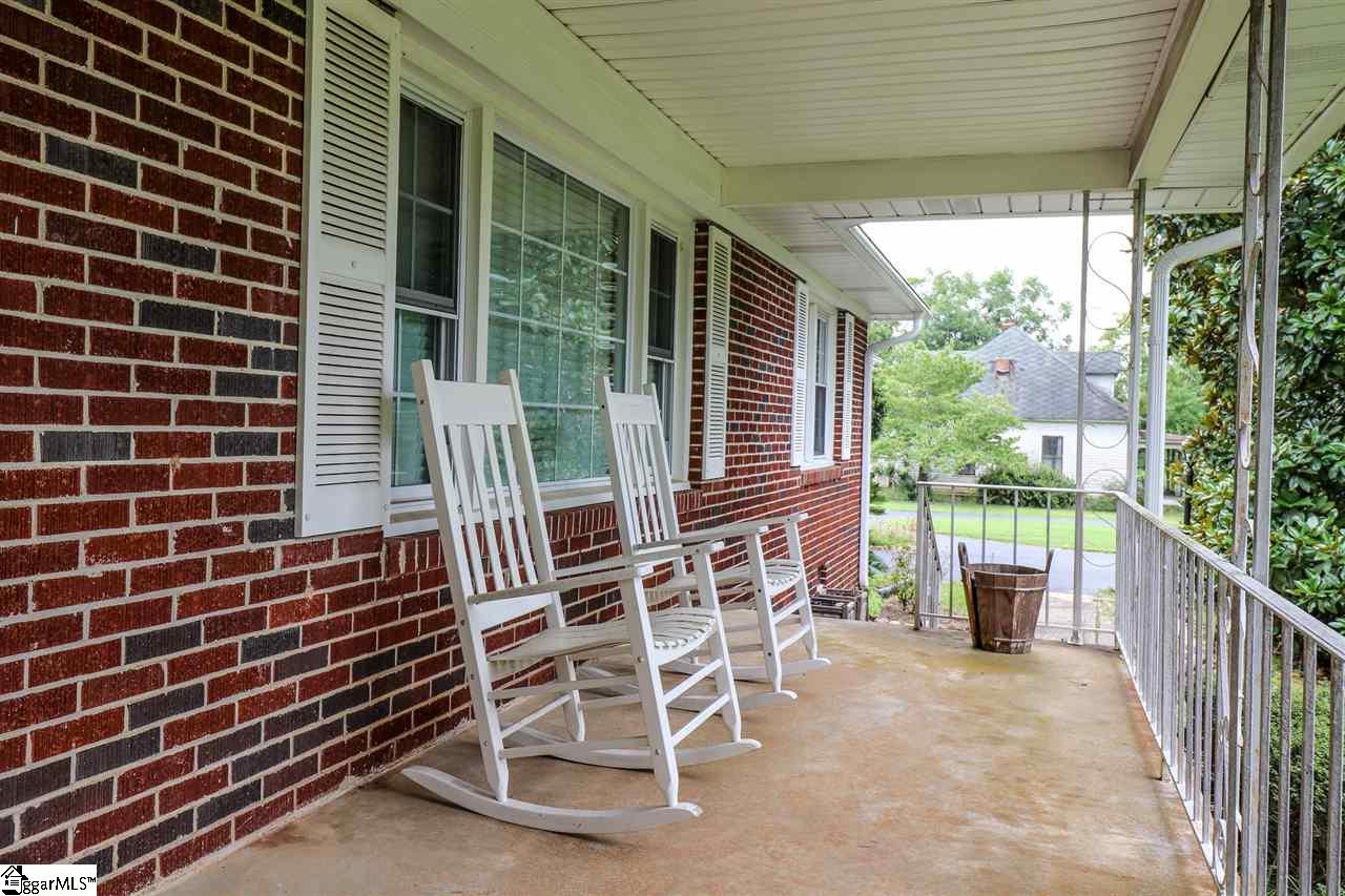 5330 Locust Hill Road Travelers Rest, SC 29690 - Photo 3 of 36