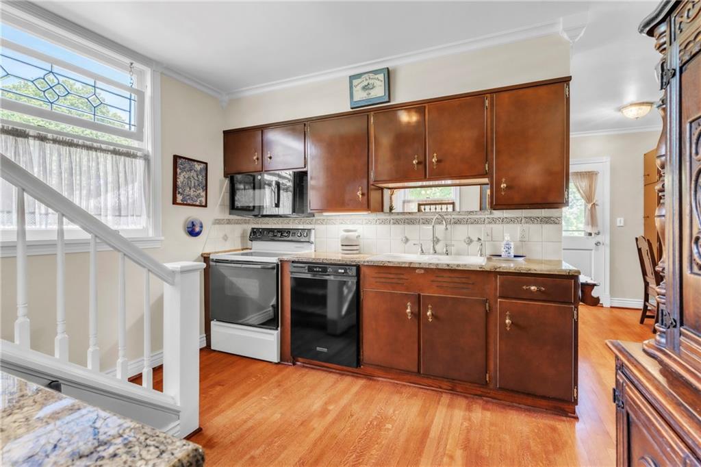 223 Belmont Road Butler, PA 16001 - Photo 23 of 50 Kitchen