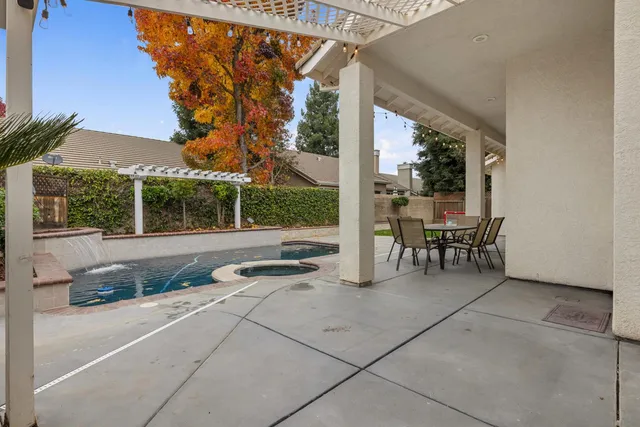 $789,900 | 2067 Robin Hood Lane, Merced, CA 95340