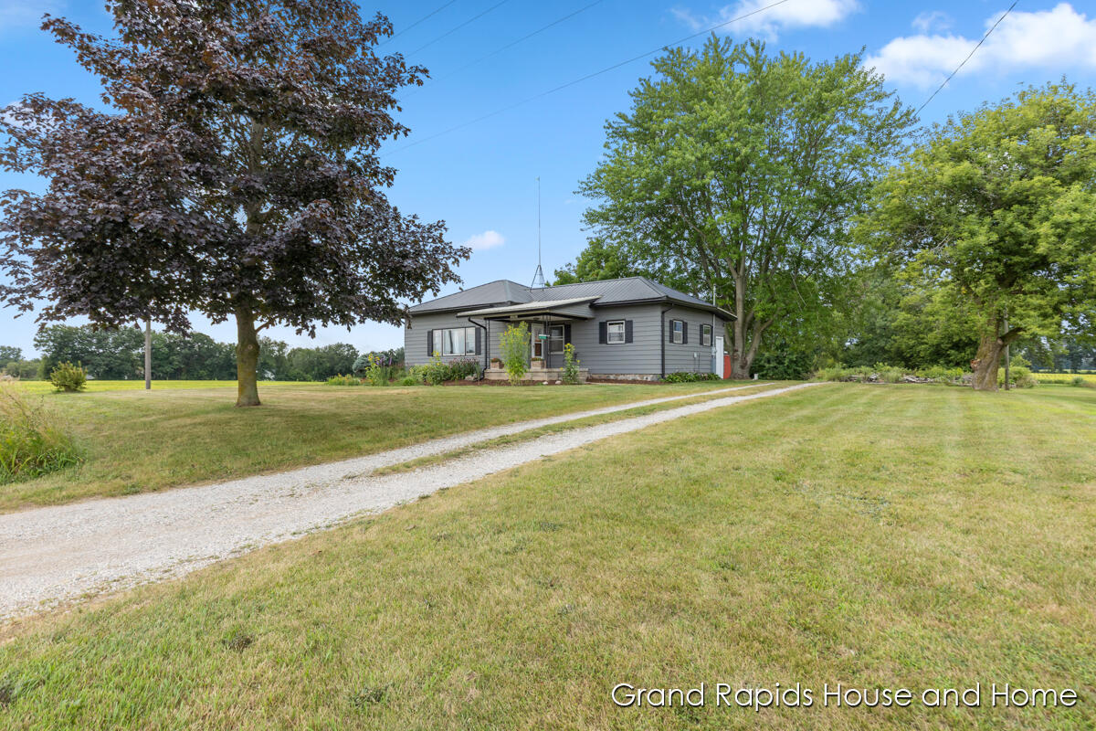 6596 South Grow Road Sheridan, MI 48884 - Photo 2 of 22 IMG_1001