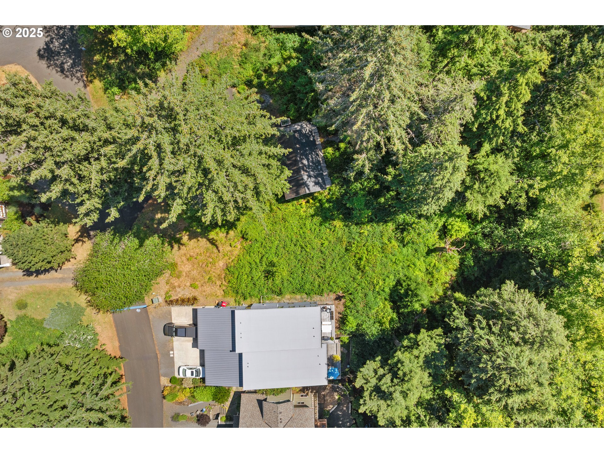 0 East 6th Street Cannon Beach, OR 97110 - Photo 11 of 15 a view of a back yard