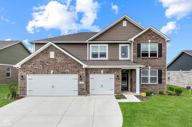 $415,000 | 928 Ridge Rock Lane, Bargersville, IN 46106