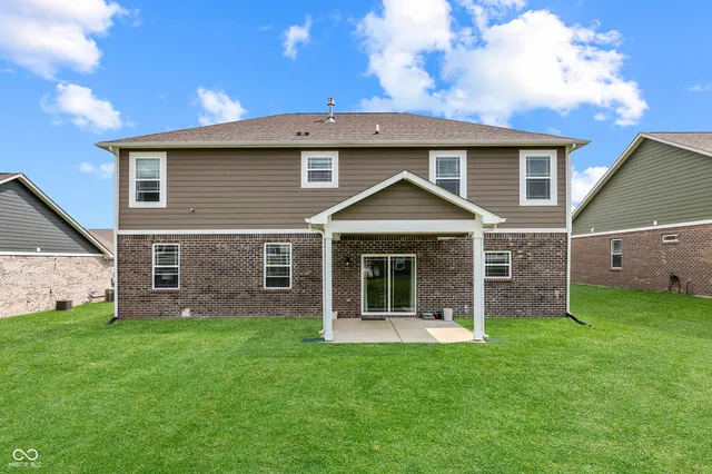 $415,000 | 928 Ridge Rock Lane, Bargersville, IN 46106